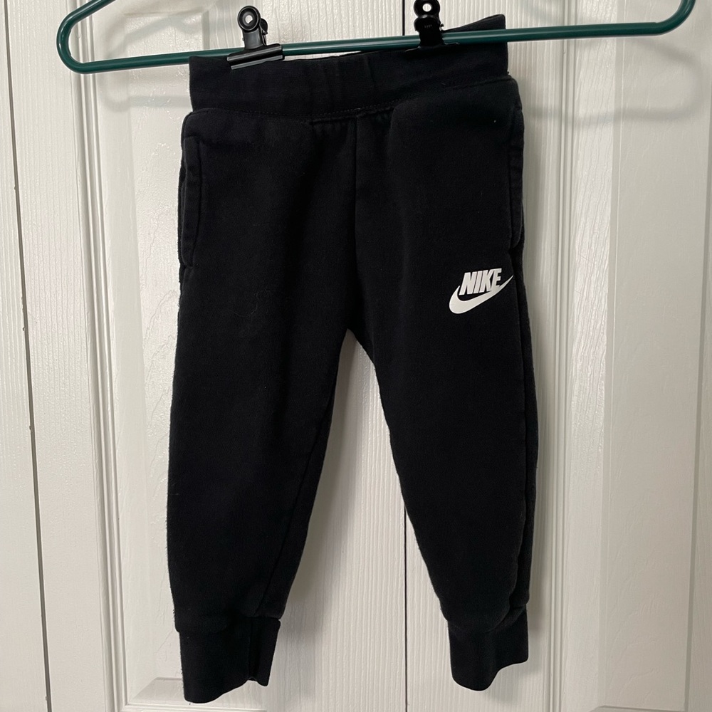 Toddler girls Nike sweatpants, Size 2T